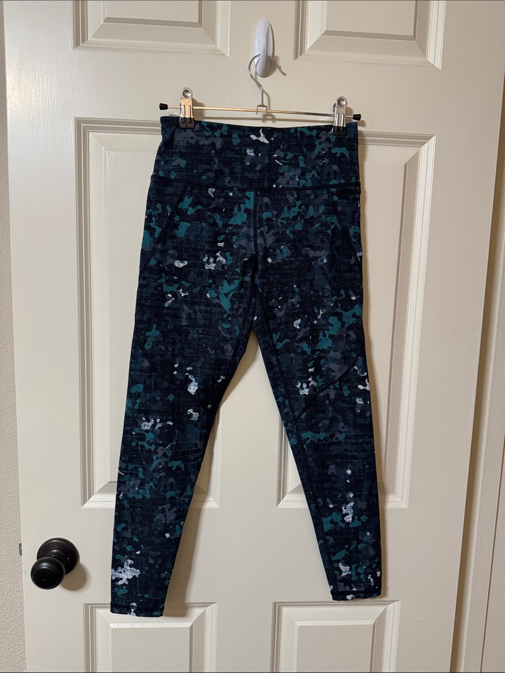 Sweaty Betty Black & Teal Camo High-Rise Leggings